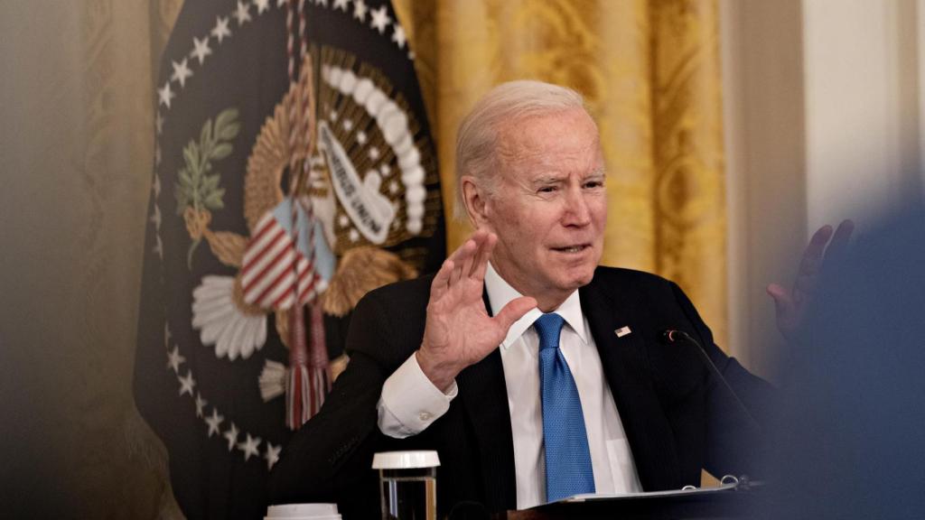 Joe Biden en la rueda de prensa donde ordenó disparar contra un objeto que está volando sobre Alaska.