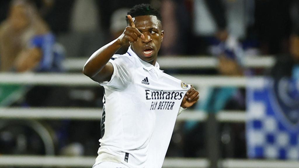 Vinicius celebra su gol frente al Al Hilal.