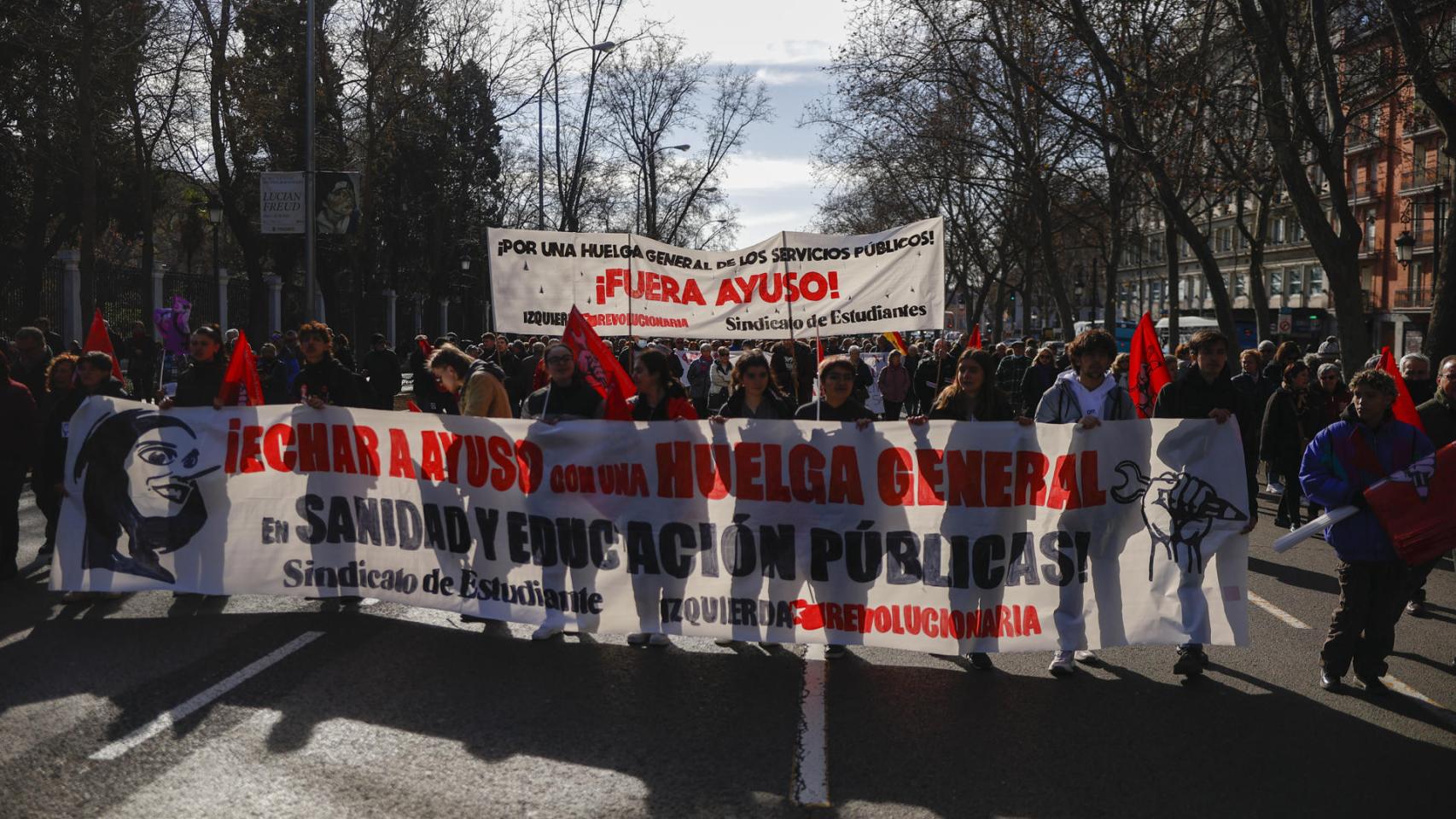 Parte de la manifestación convocada este domingo por el colectivo denominado 'Vecinas y Vecinos de los pueblos y barrios de Madrid'