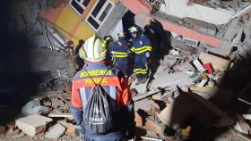 Bomberos de Ferrol colaboran en las tareas de búsqueda de supervivientes en Turquía.
