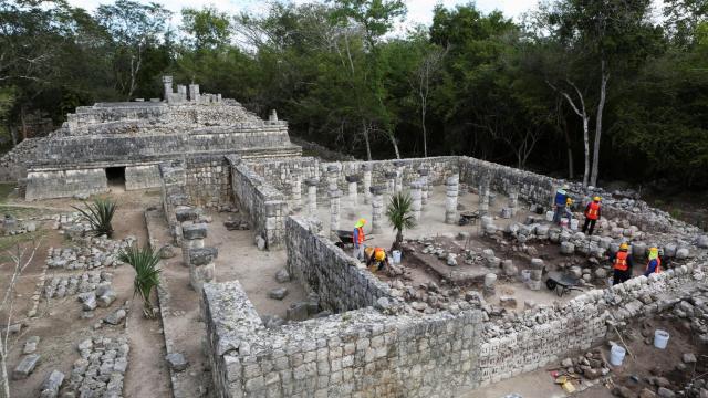 Excavaciones en el yacimiento de Chichén Viejo. Foto: Lorenzo Hernández (Reuters)