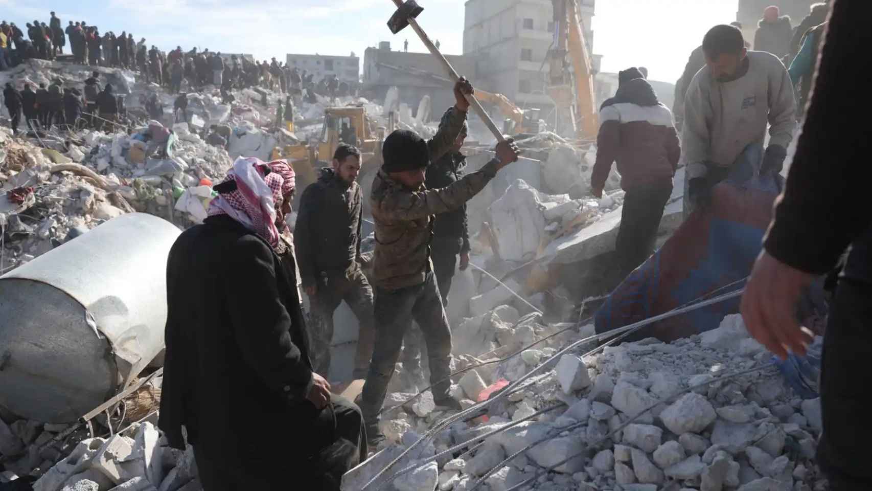 Labores de rescate tras el terremoto sufrido en Siria. EE