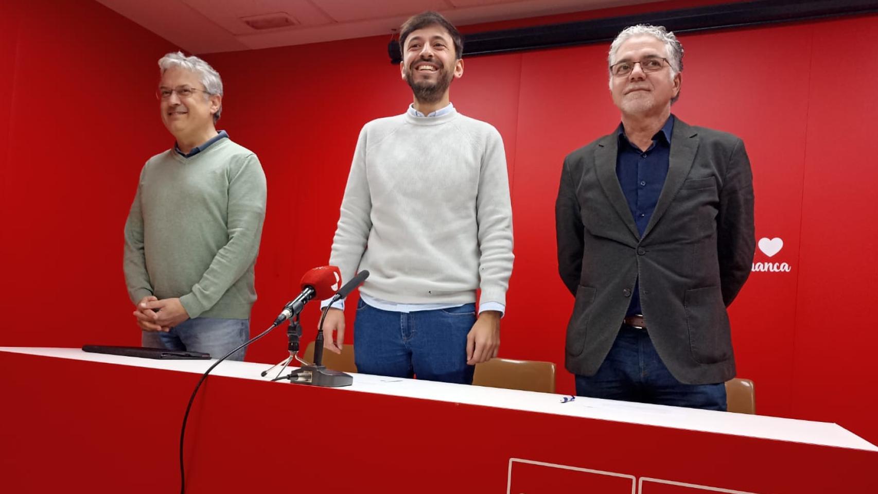 El portavoz socialista en la Diputación, Fernando Rubio, el senador Fran Díaz, y el diputado Manue Ambrosio Sánchez