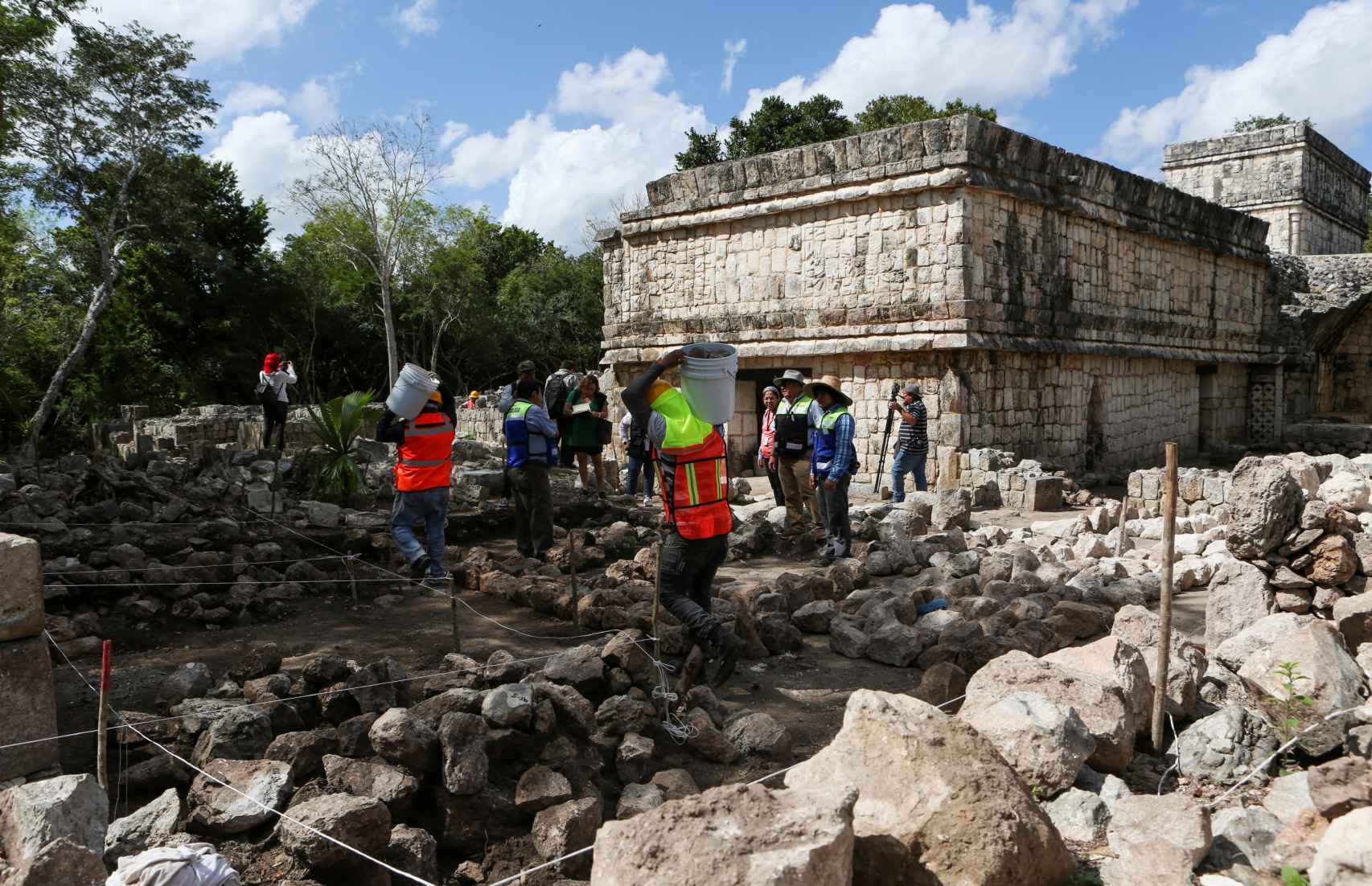 Imagen de las excavaciones en Chichén Viejo. Foto: Lorenzo Hernandez (Reuters)