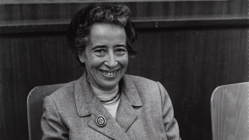 Hannah Arendt en el I Congreso de Críticos Culturales, 1958. Foto: Münchner Stadtmuseum, Sammlung Fotografie, Archiv Barbara Niggl Radloff