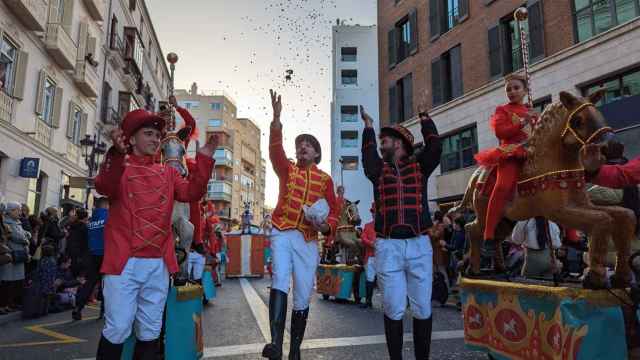 El Carnaval de Málaga sale a las calles: todas las imágenes del Gran Desfile de este domingo