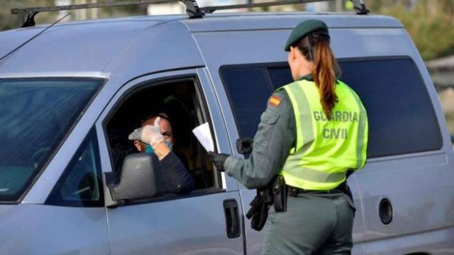 Control Guardia Civil de Tráfico.