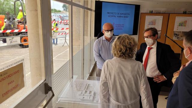 El conseller de Sanidad, Miguel Mínguez, en la presentación del proyecto de ampliación del Hospital Marina Baixa.