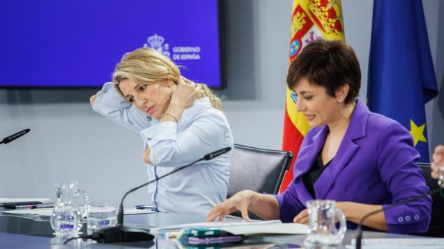 La vicepresidenta segunda y ministra de Trabajo y Economía Social, Yolanda Díaz durante la rueda de prensa ofrecida tras la reunión del Consejo de Ministros, este martes en el Palacio de La Moncloa.