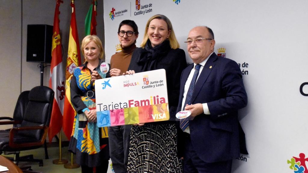 Leticia García, Ruperto Prieto, Isabel Blanco y Enrique Oliveira