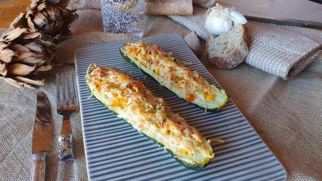 Calabacín relleno de verduritas y queso, un entrante vegetariano para todos días