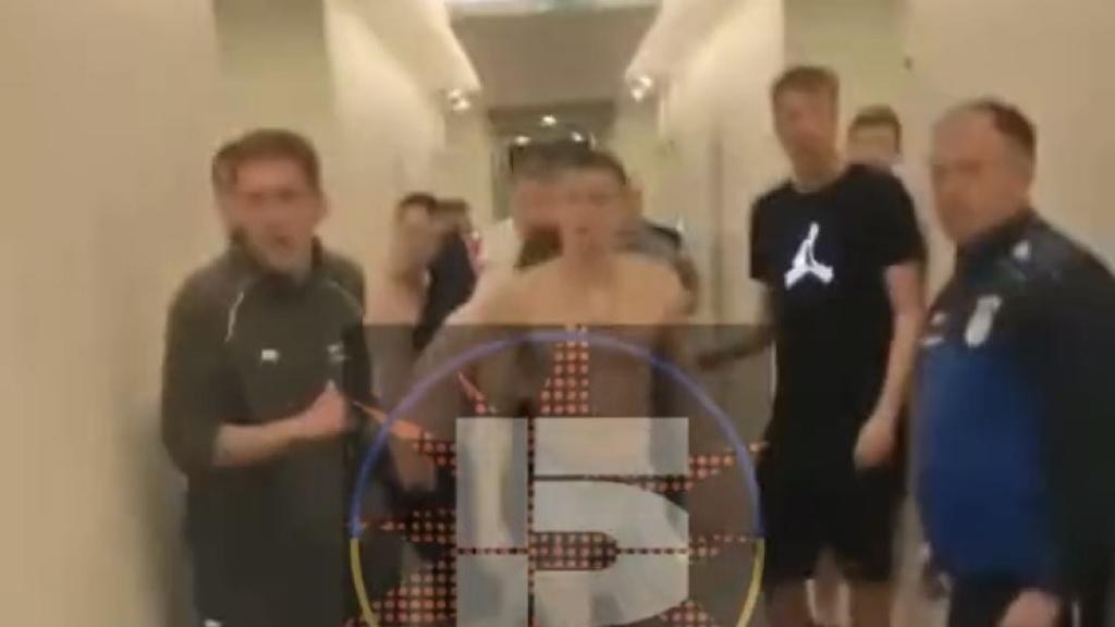 Jugadores del Yaroslavl Shinnik ruso y el FC Minaj ucraniano se pelean en un hotel