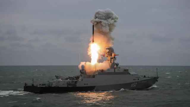 Lanzamiento misil desde fragata rusa