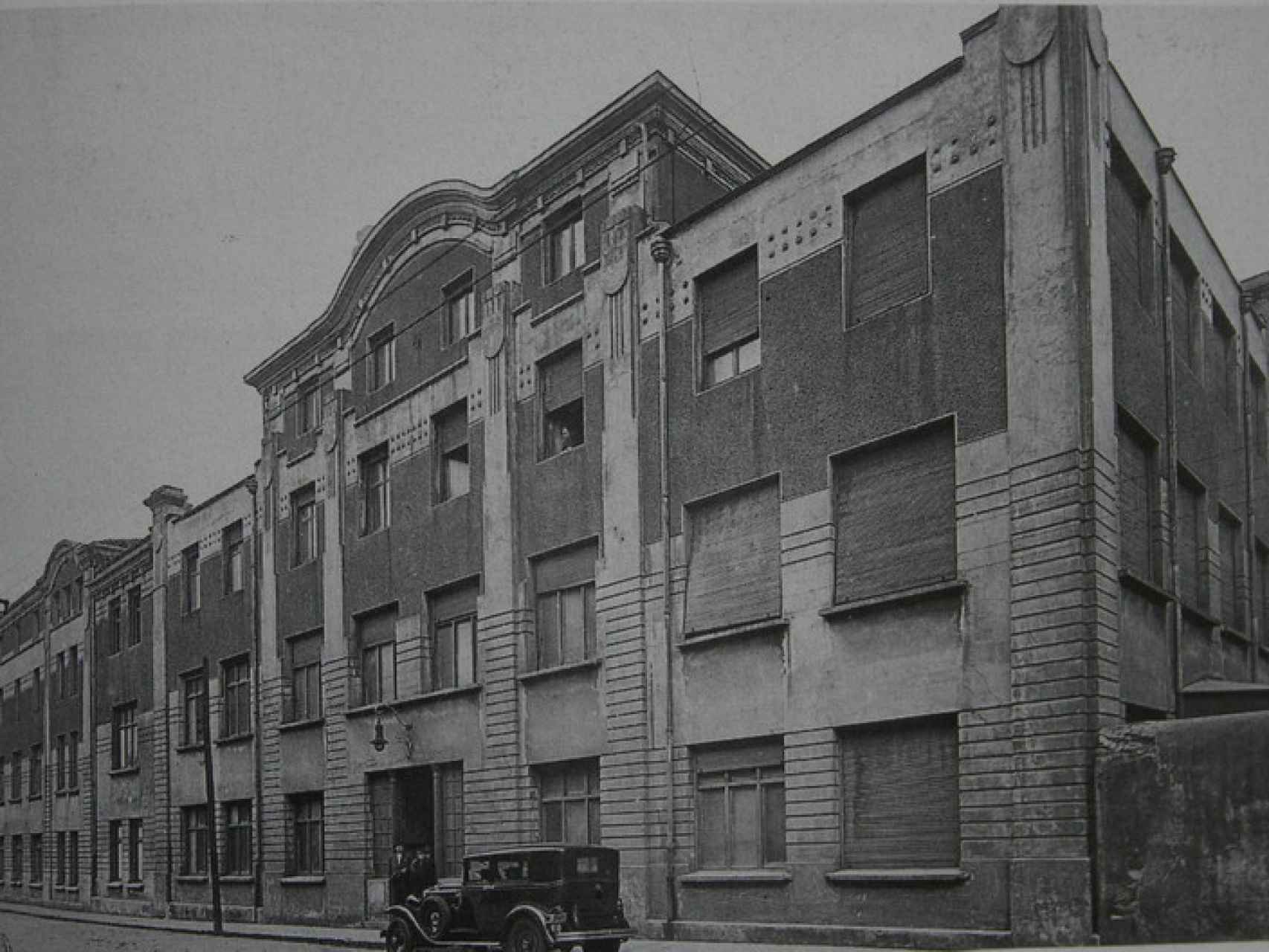 Fachada original del edificio en el siglo XX.