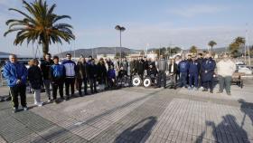 Diego Calvo esta mañana junto a representantes de los clubs de Ferrol beneficiarios