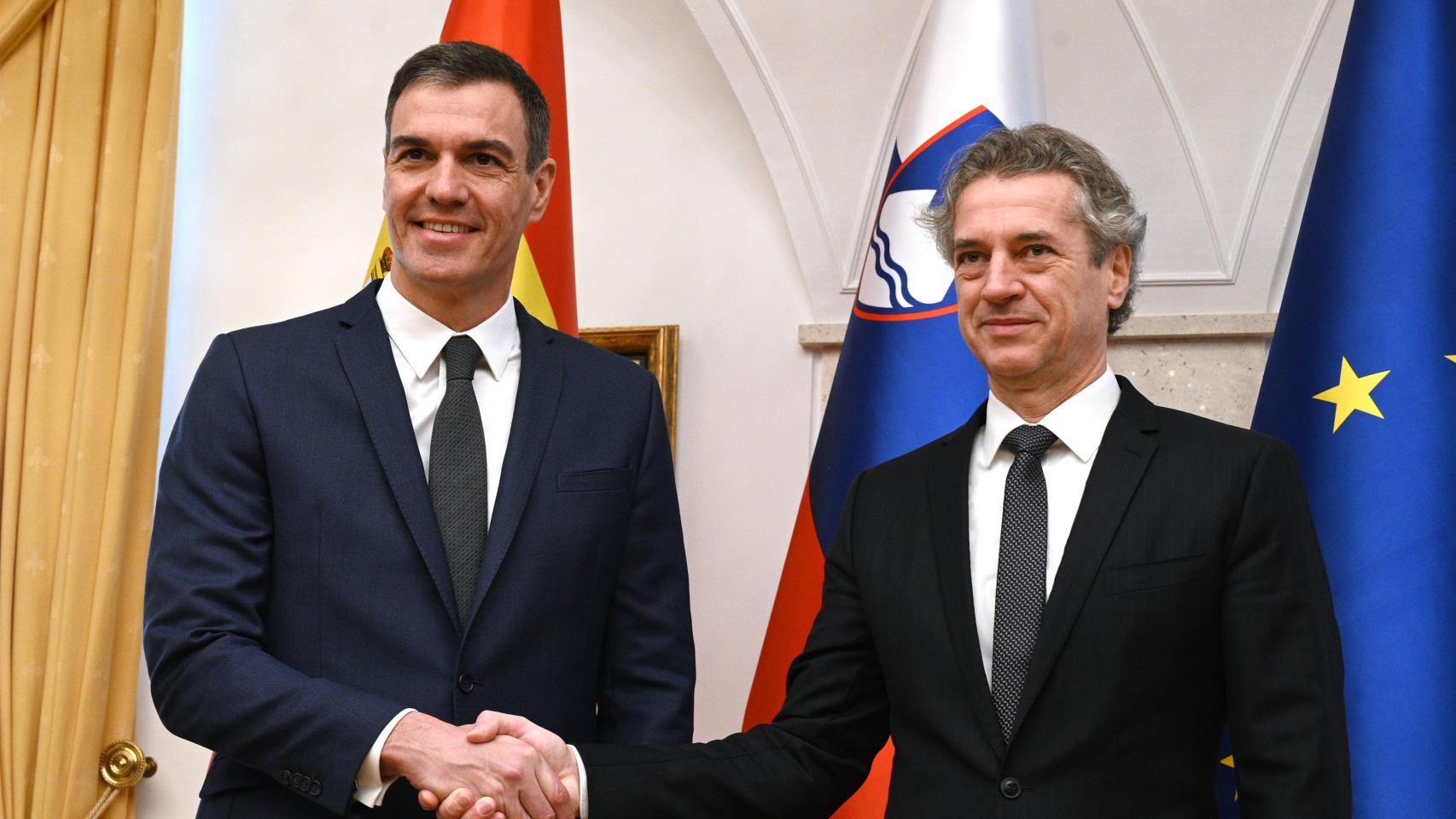 El presidente del Gobierno, Pedro Sánchez, y el primer ministro de Eslovenia, Robert Golob.