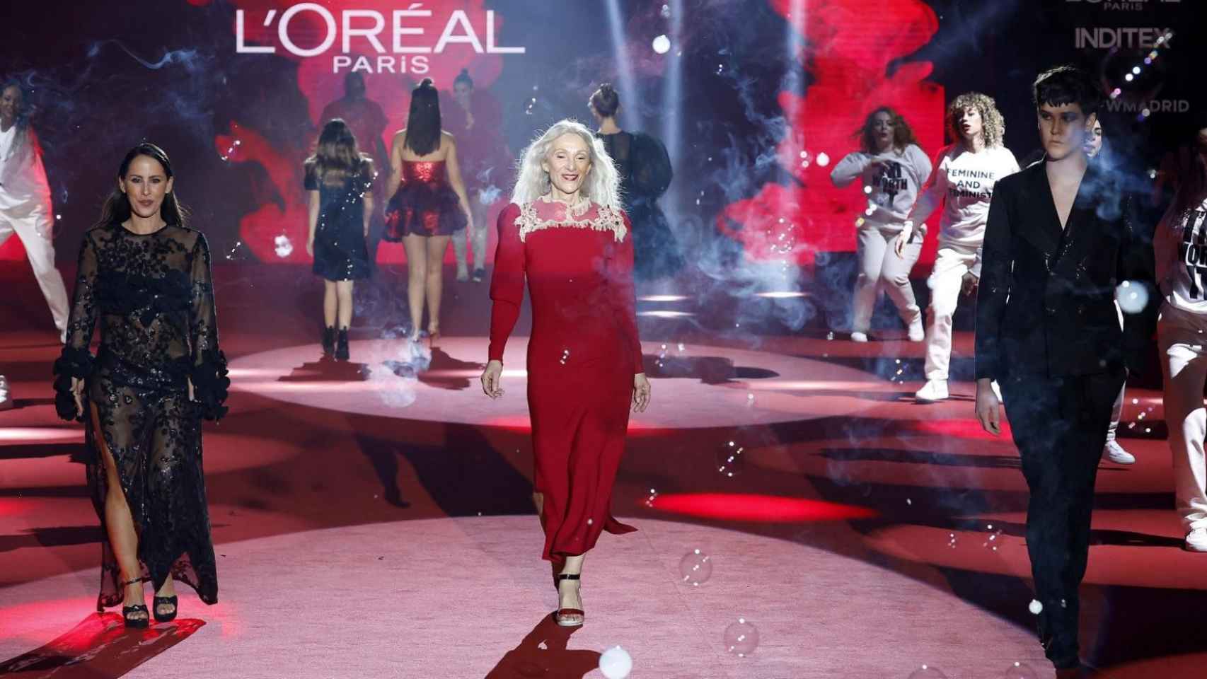 Modelos durante el desfile de 'L'Oréal Paris- Desfila tu valía'.