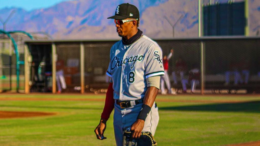 Anderson Comas, en un partido de béisbol con los White Sox.