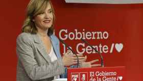 La ministra de Educación y portavoz del PSOE, Pilar Alegría, este lunes en la sede de Ferraz.