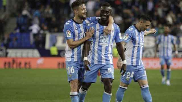 Los jugadores del Málaga CF celebran uno de los goles contra el Zaragoza