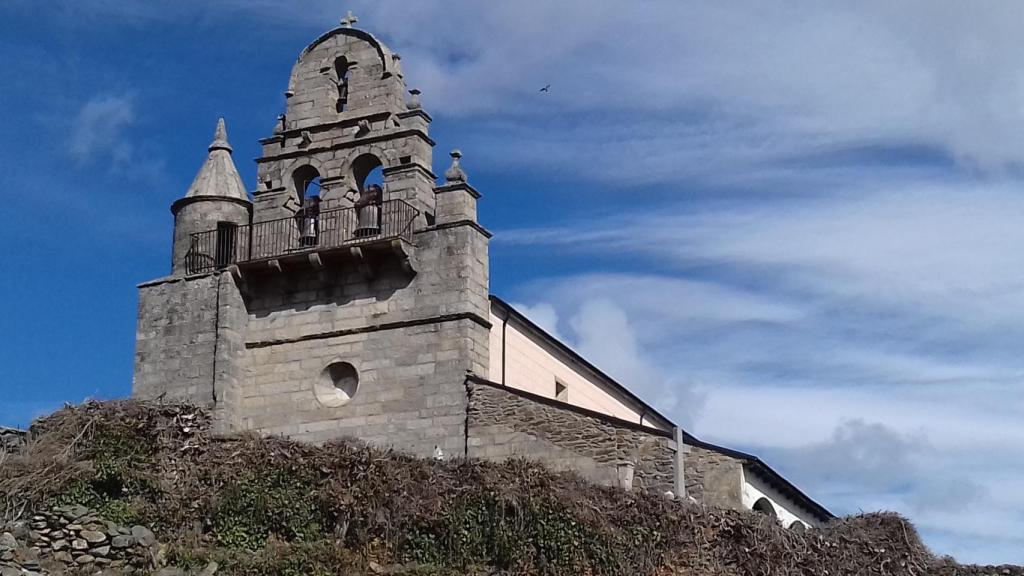 Iglesia parroquial de Santa Eulalia en Requejo