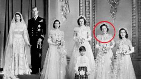 Lady Elizabeth Lambart en la boda de la princesa Isabel con Felipe de Edimburgo el 20 de noviembre de 1947.