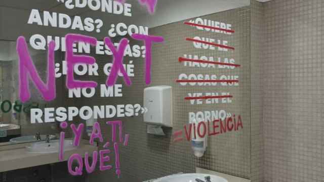 'No dejes a la violencia en visto': la campaña contra el maltrato en los baños de la Universidad de Málaga