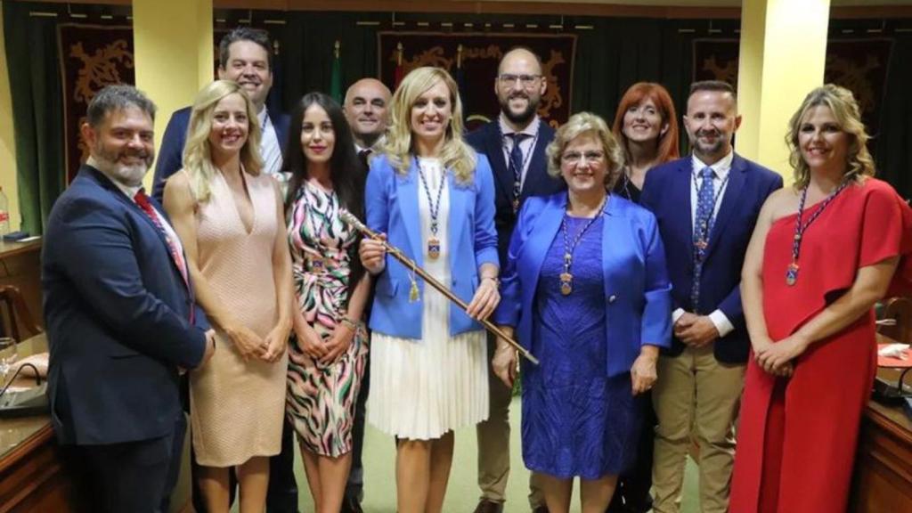 Equipo de gobierno del Ayuntamiento de Maracena.  Vanesa Romero la primera mujer a la derecha.