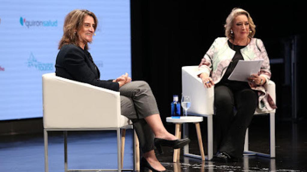 Esther Esteban entrevista a la ministra de Transición Ecológica, Teresa Ribera, en el I Foro Económico de Castilla-La Mancha