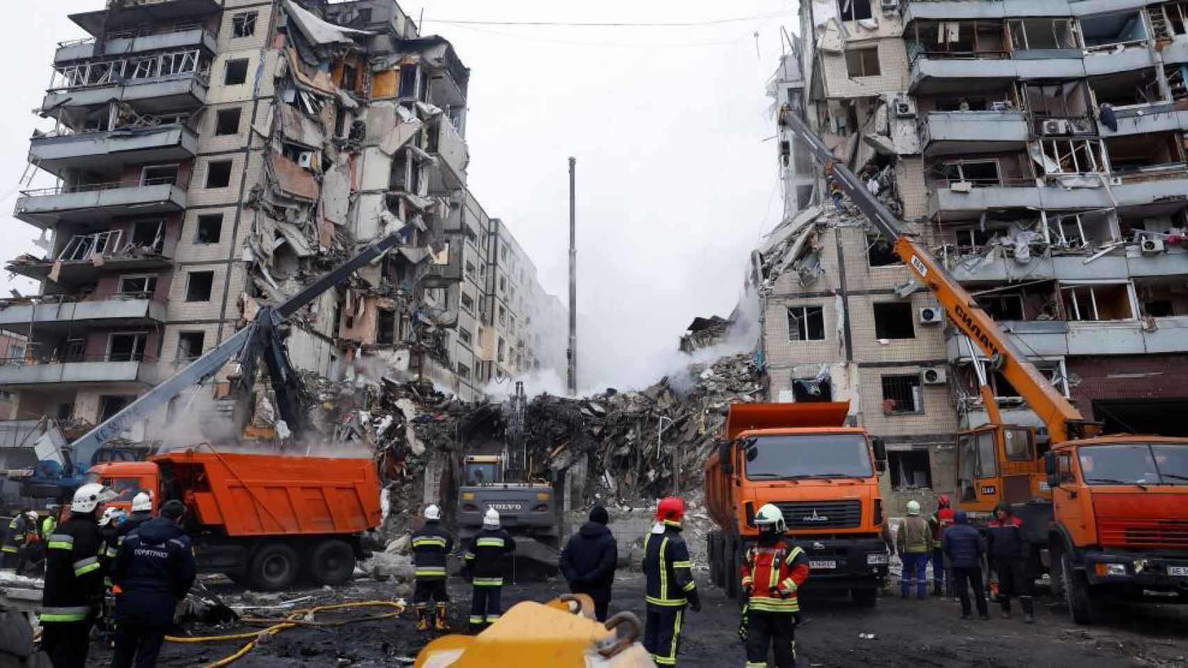 Un edificio bombardeado en Dnipro, la ciudad de Anna.