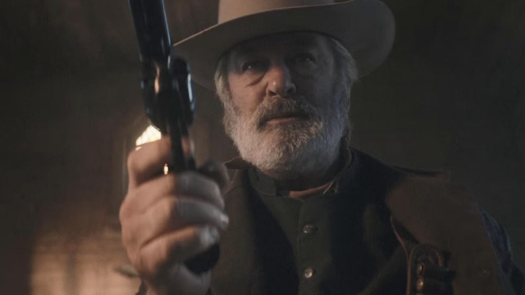 La película en la que Alec Baldwin mató a una mujer por accidente, reanuda su rodaje