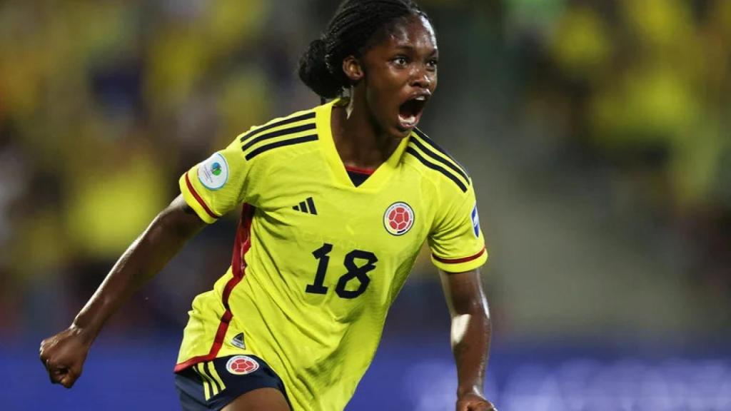 Linda Caicedo durante un partido con la selección de Colombia