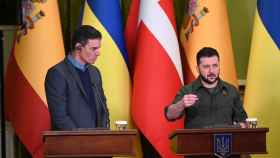 Pedro Sánchez anuncia el envío de 10 tanques Leopard a Ucrania tras reunirse con Zelenski