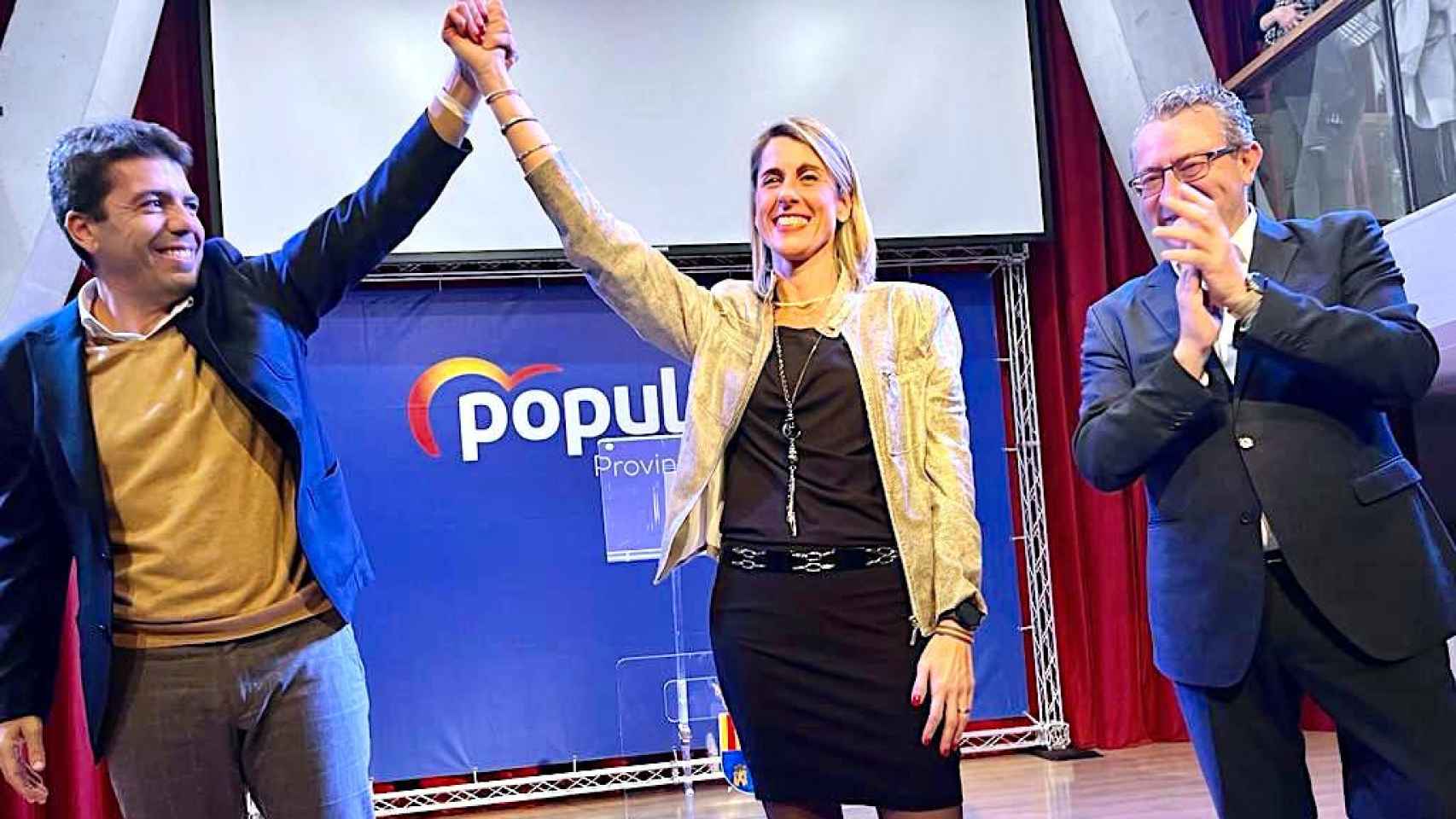 Carlos Mazón y Toni Pérez en la presentación de Lourdes Aznar, la candidata a la alcaldía de Crevillent.