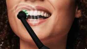 ¡Ofertón! Este cepillo de dientes eléctrico de Oral-B tiene un descuento del 50%