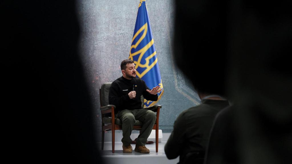 El presidente de Ucrania, Zelenski, en la conferencia de prensa en el primer aniversario de la invasión rusa de Ucrania, en Kiev.