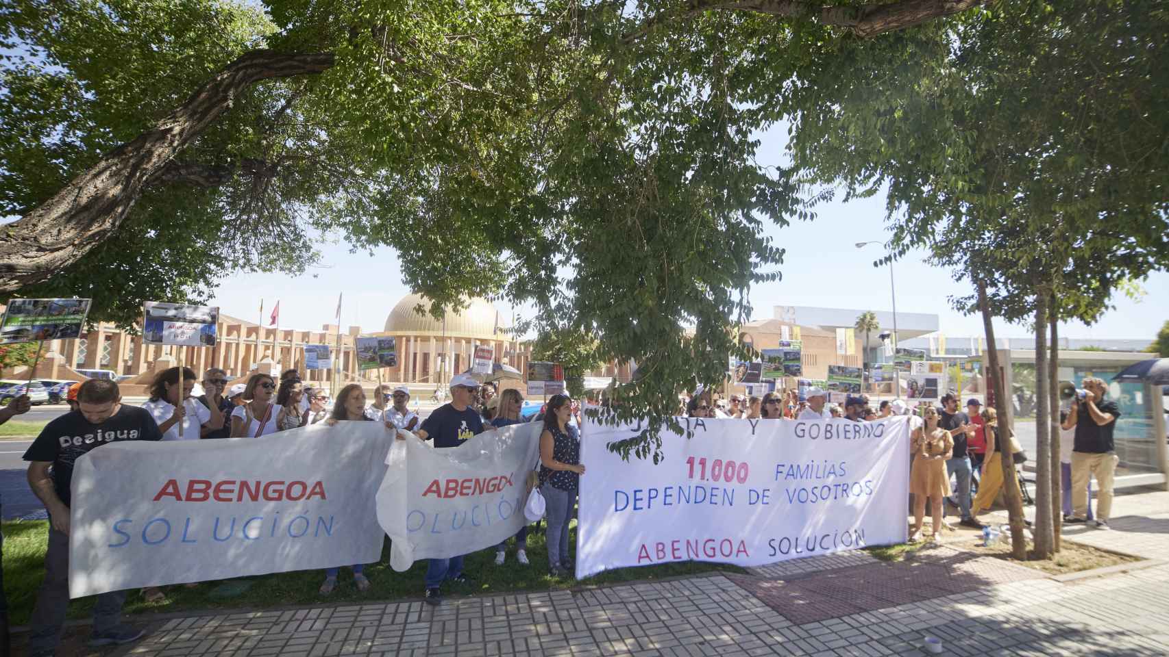 Concentración de empleados de Abengoa, el pasado mes de julio en Sevilla.