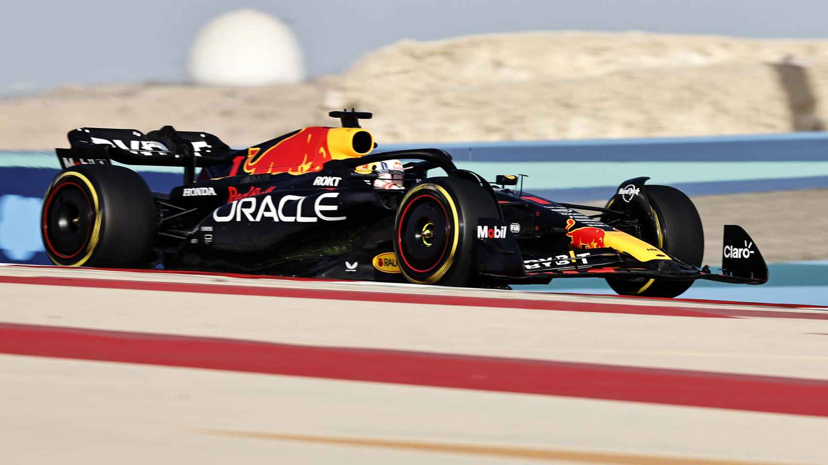 El Red Bull de Max Verstappen, durante los test de pretemporada de la F1 2023