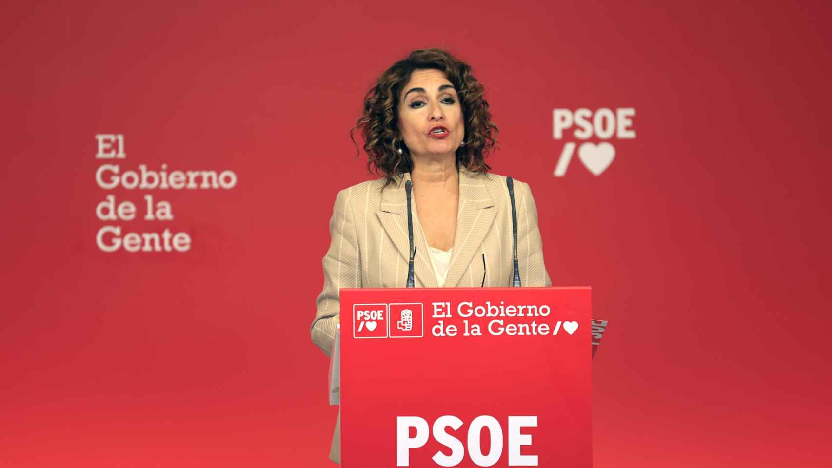La vicesecretaria general del PSOE y ministra de Hacienda, María Jesús Montero, este lunes en la sede de Ferraz.