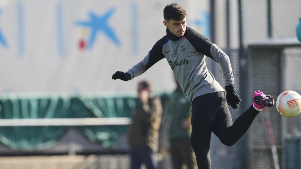 Pedri González durante un entrenamiento del FC Barcelona