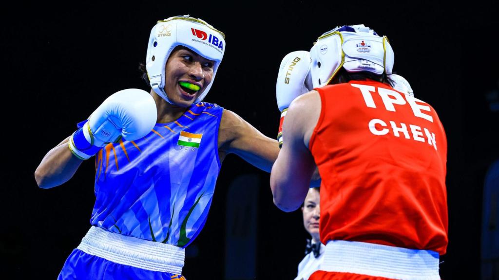 Combate de boxeo en el Campeonato del Mundo femenino