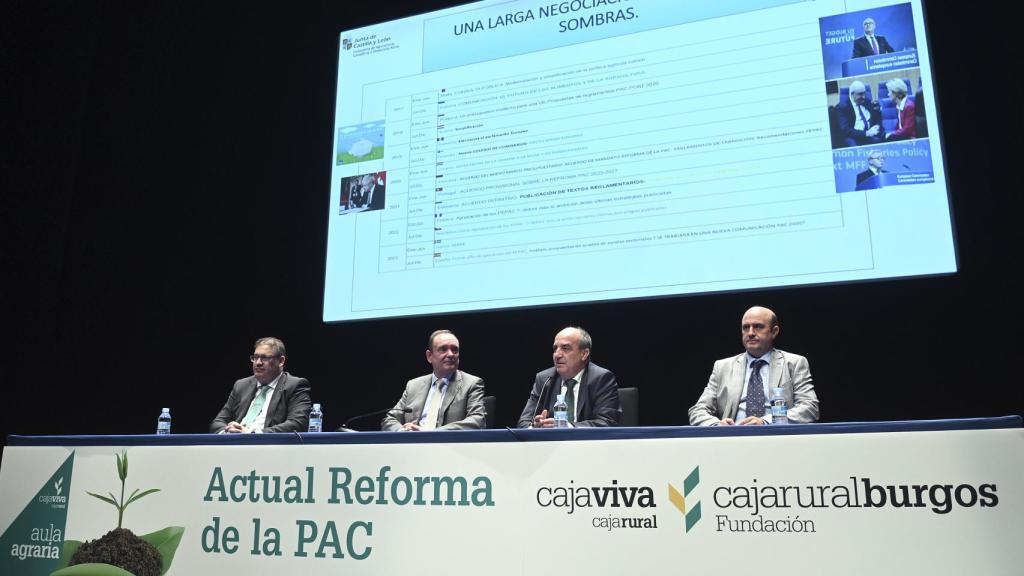 El viceconsejero de Agricultura, Pedro Medina, durante su participación en una edición anterior del Aula Agraria de Fundación Caja Rural.