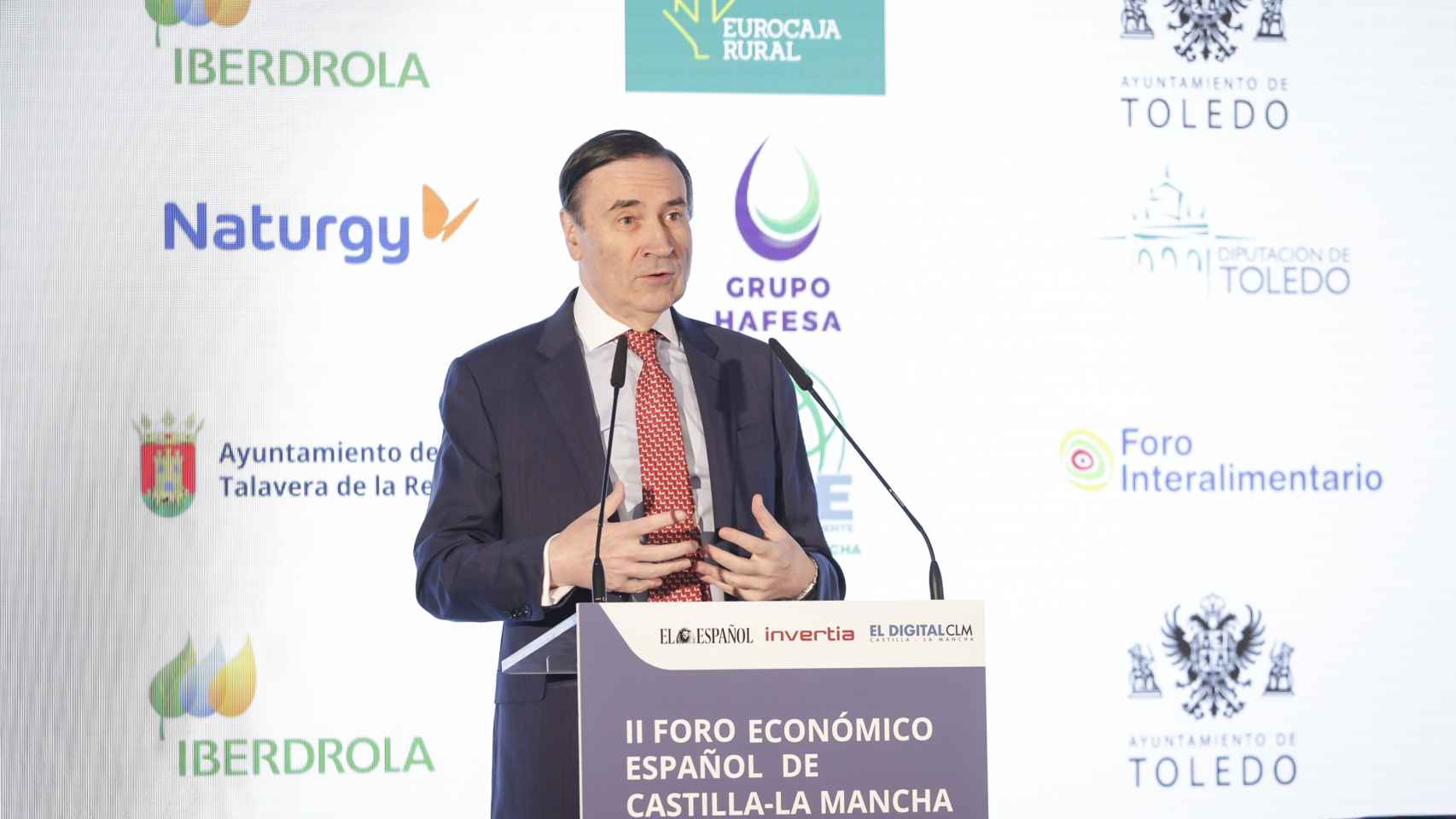 Pedro J. Ramírez durante la apertura del II Foro Económico de Castilla-La Mancha 'Logros y Desafíos'.