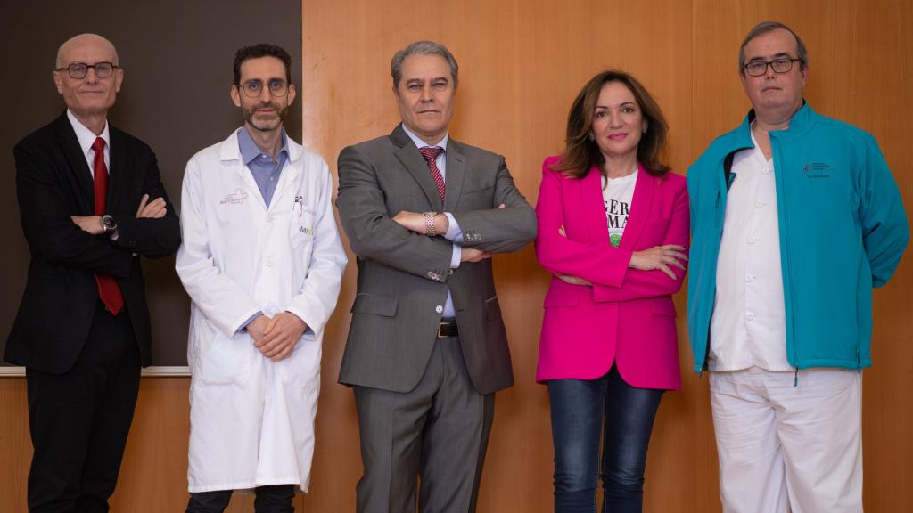 Equipo de Viva in Vitro: (De izquierda a derecha) de izquierda a derecha: Toni Vilaplana, Dr. Pablo Pelegrín, Joaquín Gómez Moya, María Fuensanta Martínez, Dr. Carlos García-Palenciano.