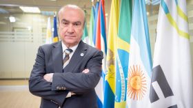 El secretario general de la Organización de Estados Iberoamericanos, Mariano Jabonero, posa para EL ESPAÑOL.