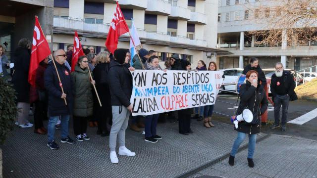 Protesta del servicio de limpieza del Hospital Abente y Lago este jueves