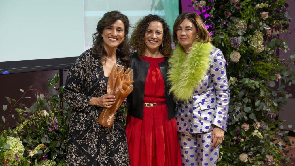 Entrega del premio especial 'Mujeres que inspiración a la Acción'.
