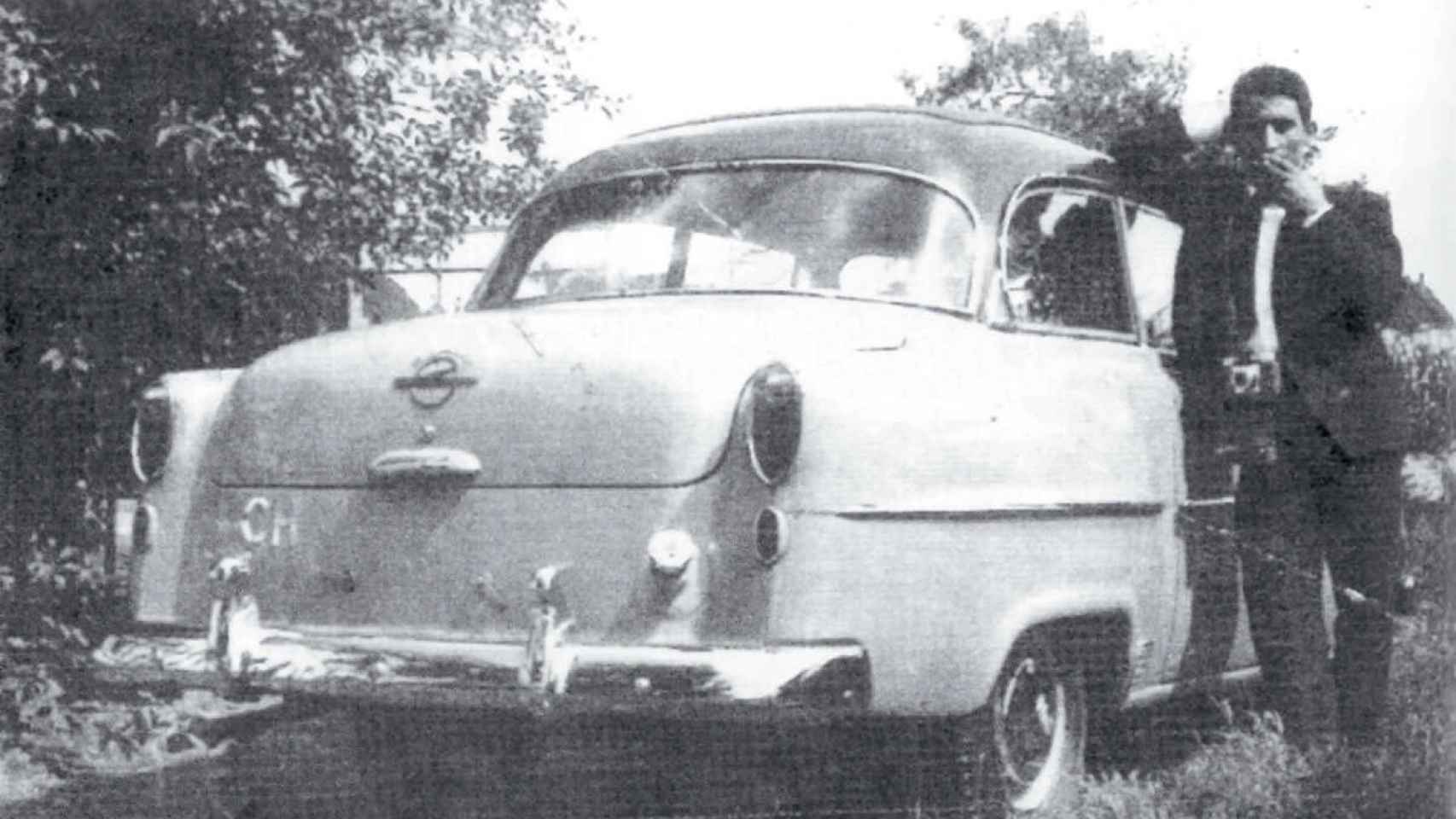 Hidalgo y su primer Mercedes.