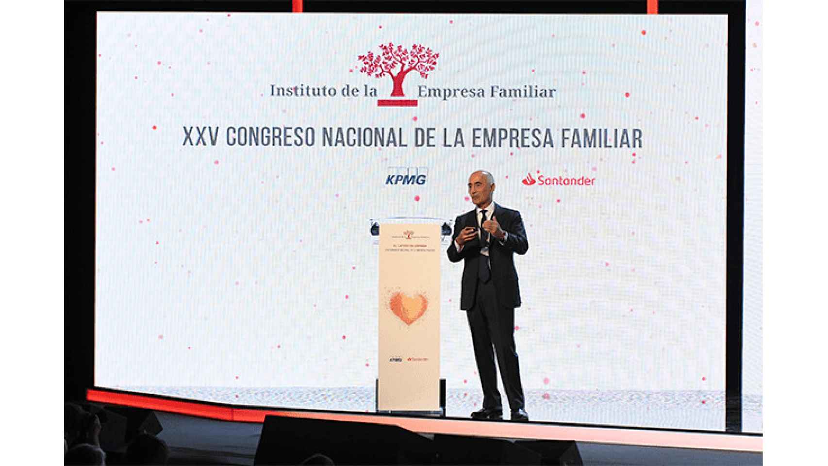 Rafael del Pino, el pasado mes de octubre en el XXV Congreso Nacional del IEF.