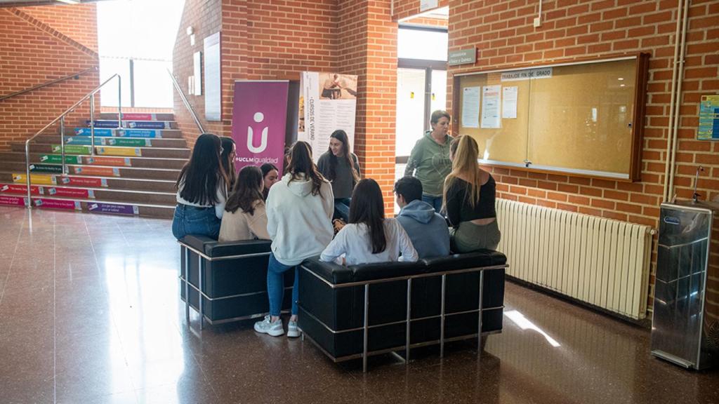 La UCLM celebra el Día de la Mujer en todos los campus de Castilla-La Mancha.